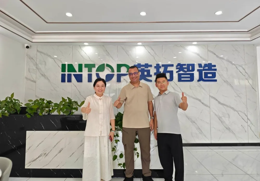 Klien Maroko Mengunjungi Mesin Intop untuk Memeriksa Lini Produksi Yogurt